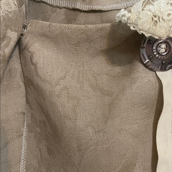 One-of-a-kind! Sharon Smith Santa Fe Cream Lace-Embellished Cropped Jacket - Picture 6 of 9